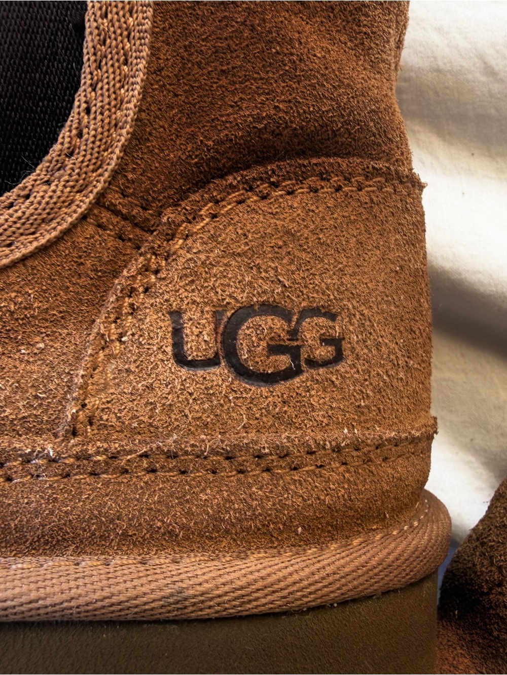 UGG Neumel Chelsea NWOT Girl Sz 3 Chestnut Suede Slip-On Shearling-Lined Boot - Picture 5 of 8